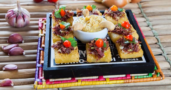 Canapé Sertanejo BaresSP