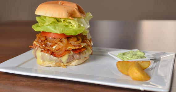 Hambúrguer especial BaresSP