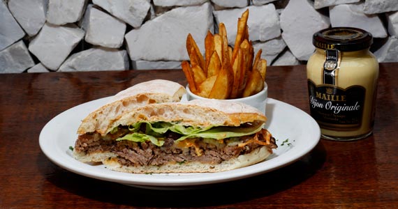 Sanduiche de cupim assado