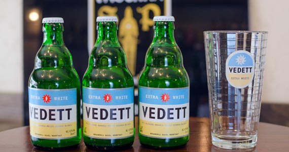 Cerveja Vedett - Combo 3 Vedett + 1 PINT da marca BaresSP