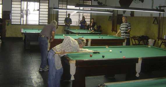 Point Snooker Bar