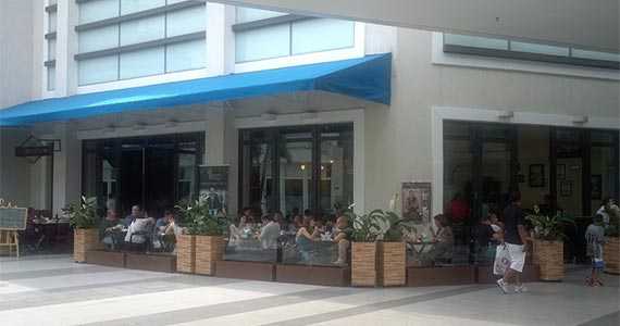 Bares na Avenida Piracema