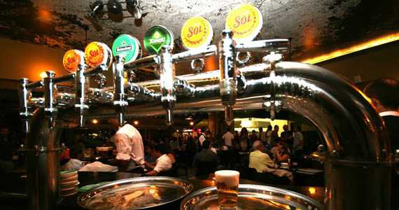 Bar na Rua Professor Atílio Innocenti Bar na Rua Professor Atílio Innocenti