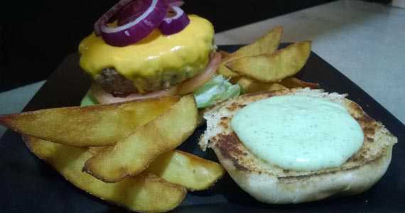 Pastéis e Espetos Cortás Pastéis e Espetos Cortás