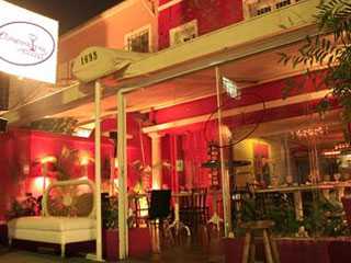 Cosmopolitan Bistrô Lounge Cosmopolitan Bistrô Lounge