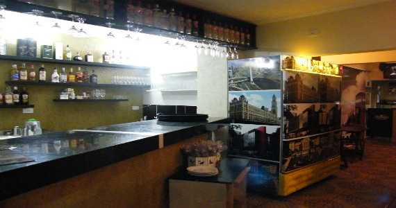 Hellio's Bar & Restaurante Hellio's Bar & Restaurante