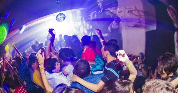 Éclair Lounge Éclair Lounge