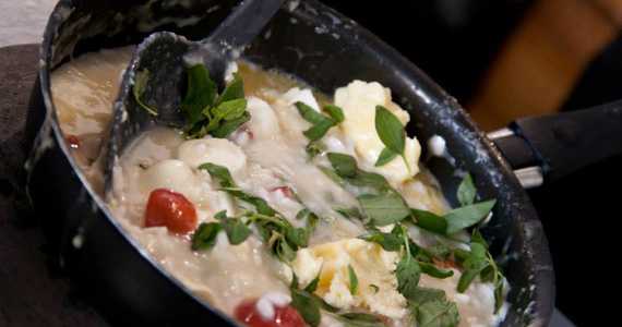 Espaço Qualquer Coisa 