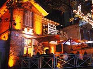 Genuíno Bar e Choperia oferece pratos, drinks e ambientes que combinam com o Verão Genuíno Bar e Choperia oferece pratos, drinks e ambientes que combinam com o Verão