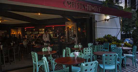 La Maison est Tombée