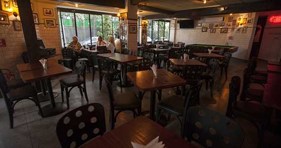 La Maison est Tombée