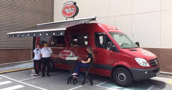 Red Nose Food Truck