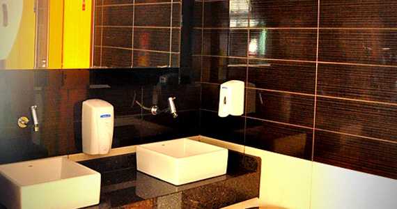 Bares na Rua Gomes de Carvalho