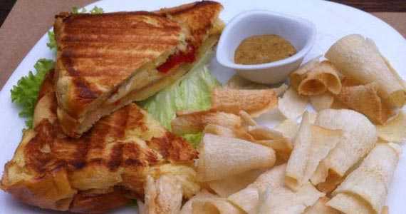 Sofá Café - Pinheiros