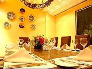 Restaurante Zafferano - Hotel Crowne Plaza
