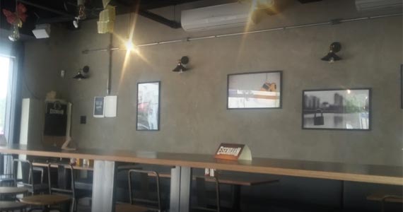 Burgy Moema Burgy Moema