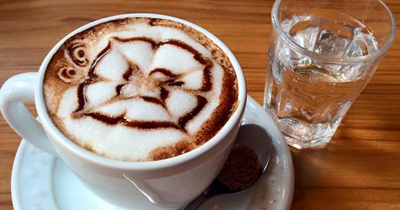 Frank e Charles Sandwich Bar + Café Frank e Charles Sandwich Bar + Café