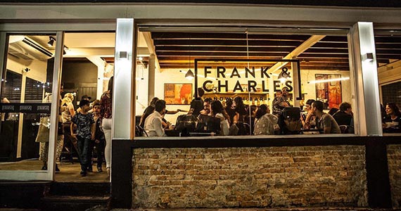 Frank e Charles Sandwich Bar + Café Frank e Charles Sandwich Bar + Café