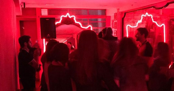 Le Trou Bar Le Trou Bar