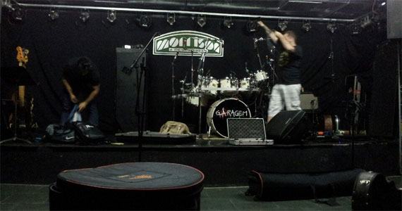 Música ao Vivo na Vila Madalena Música ao Vivo na Vila Madalena