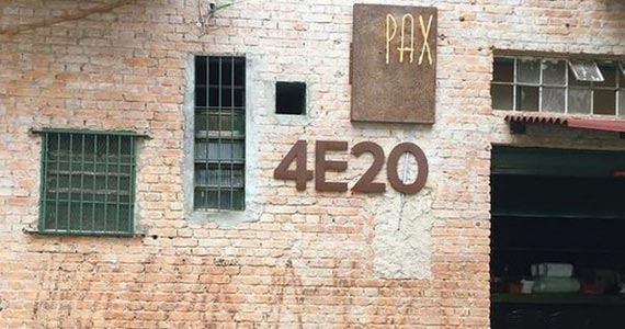 4E20 Vynil Music Bar 4E20 Vynil Music Bar