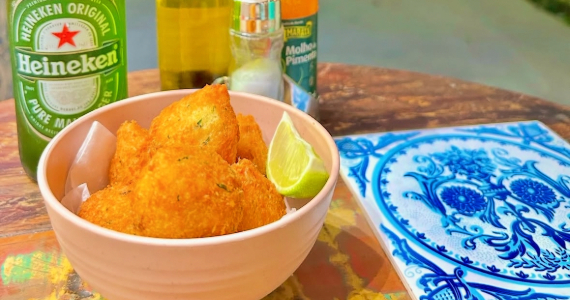 Dona Silvana Bolinhos de Bacalhau