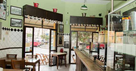 Bar e Petiscaria Alvará Bar e Petiscaria Alvará