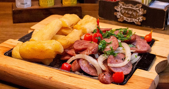 Bricabraque Studio Bar Bricabraque Studio Bar