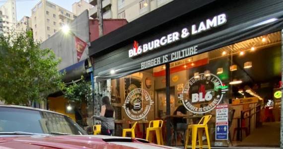 BL6 Burger & Land 