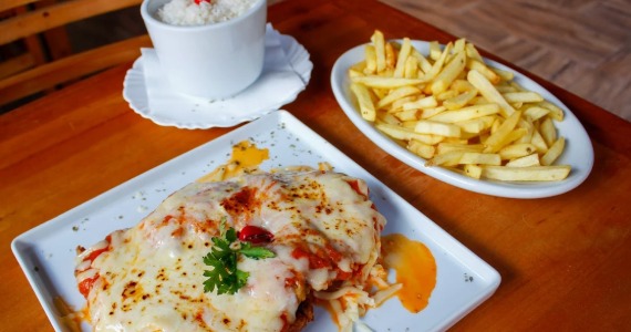 Deck Lounge Deck Lounge