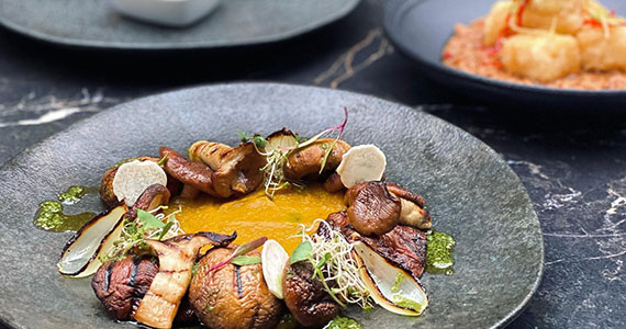 EAST - Kitchen & Bar EAST - Kitchen & Bar