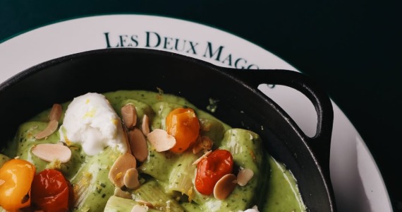 Les Deux Magots Les Deux Magots