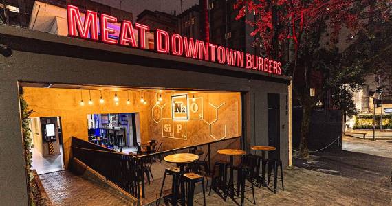 Meat Downtown Burgers 