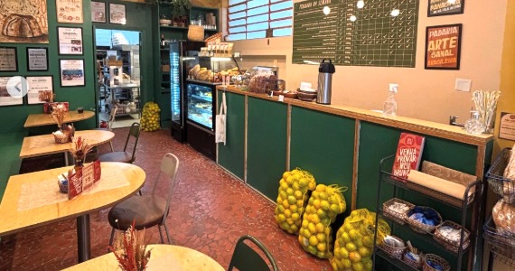 Na Fila do Pão Na Fila do Pão