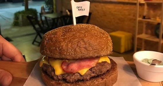 Optmist Café Bar Optmist Café Bar