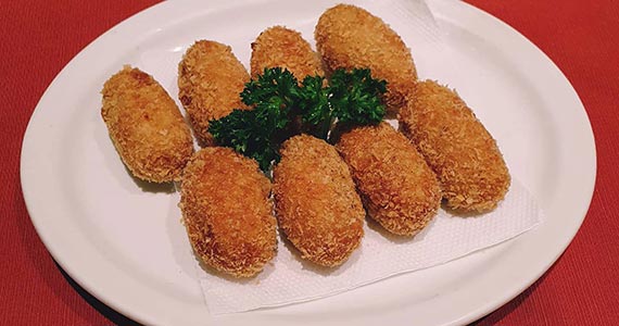 Taiyoo - Praça da Árvore