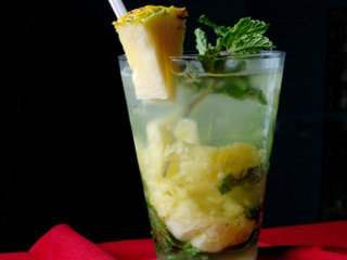 Que tal um refrescante drink de absinto!