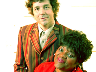 Sesc Pompeia apresenta Guga Stroeter & Orquestra HB, lançando o cd “É Samba! Bereré, Bereré!”