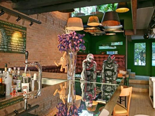 Gorila Restaurante e Bar abre para almoço com opções gourmet saudáveis