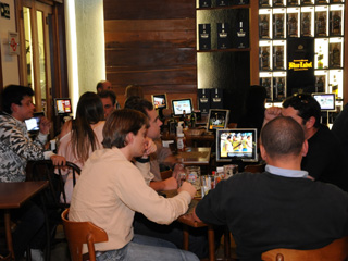 Tablet Commerce oferece sistema de cardápio digital em iPad's Tablet Commerce oferece sistema de cardápio digital em iPad's