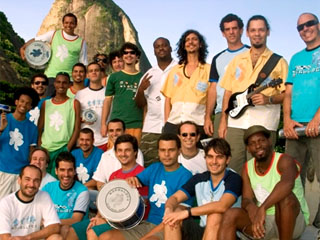 Via funchal apresenta Monobloco