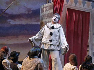 Ópera Pagliacci estreia no Theatro São Pedro dia 11 de novembro Ópera Pagliacci estreia no Theatro São Pedro dia 11 de novembro