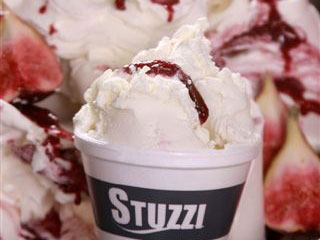 Stuzzi comemora o Dia do Sorvete com lançamentos de dar água na boca 