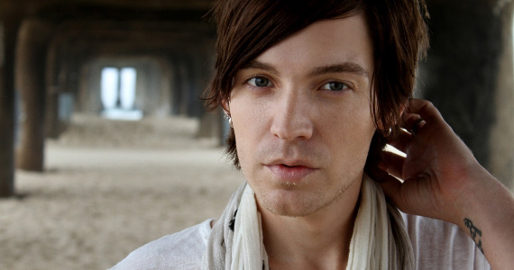 Após 8 anos de descanso, Alex Band anuncia o retorno do The Calling