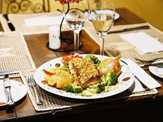 Em meio a Mata Atlântica, restaurante ecológico Aldeia Cocar, mistura elementos étnicos e culturais e gastronomia contemporânea Em meio a Mata Atlântica, restaurante ecológico Aldeia Cocar, mistura elementos étnicos e culturais e gastronomia contemporânea