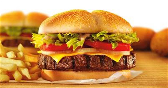 Burger King lança sanduíche preparado com 200 gramas de um suculento hambúrguer de picanha 