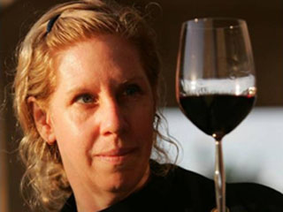 Camicado e Salton convidam clientes para conhecer o mundo dos vinhos