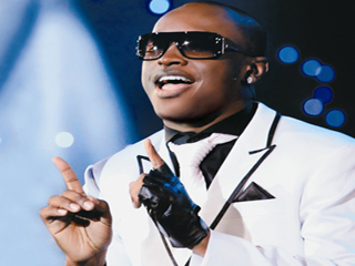 Cantor Thiaguinho grava primeiro DVD solo com participações especiais no Credicard Hall