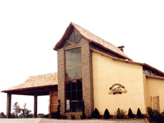 Carnes importadas e ambiente agradável no Celeiro da Granja