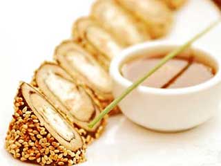 Zé Maria Meira, Fernanda Cestari e Mirella Caldeira comandam o buffet de alta gastronomia O Chef a as Meninas